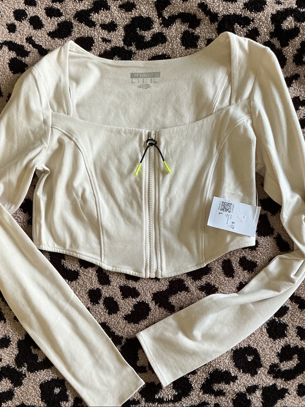 Forever 21 Cream Long-Sleeve Cropped Zip-Up Top